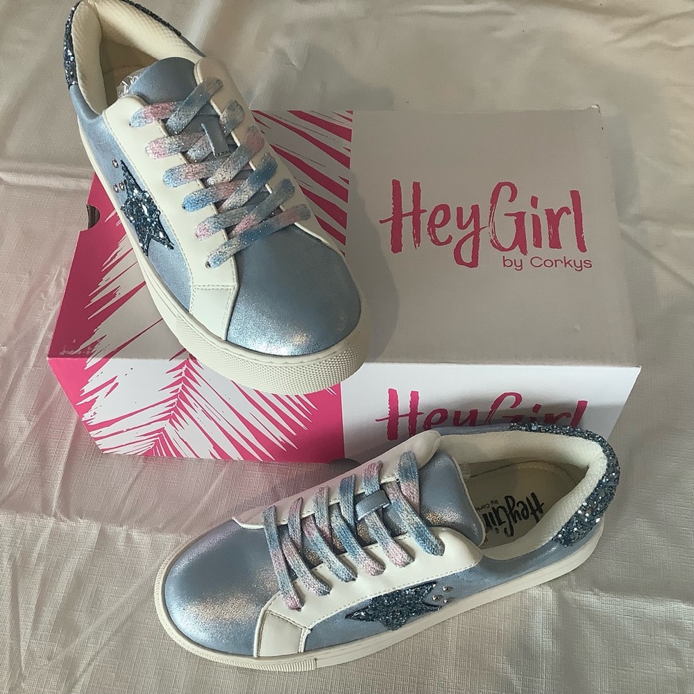 Women’s shoes